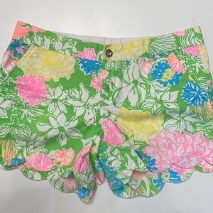 Lilly Pulitzer Scallop Buttercup Shorts size 6